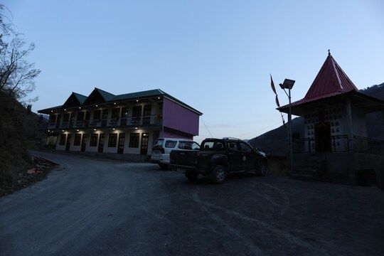 Hotel Sach Pass