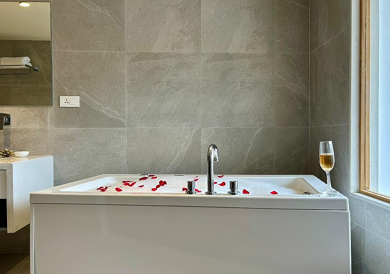 Luxury Mountain View Room With Jacuzzi