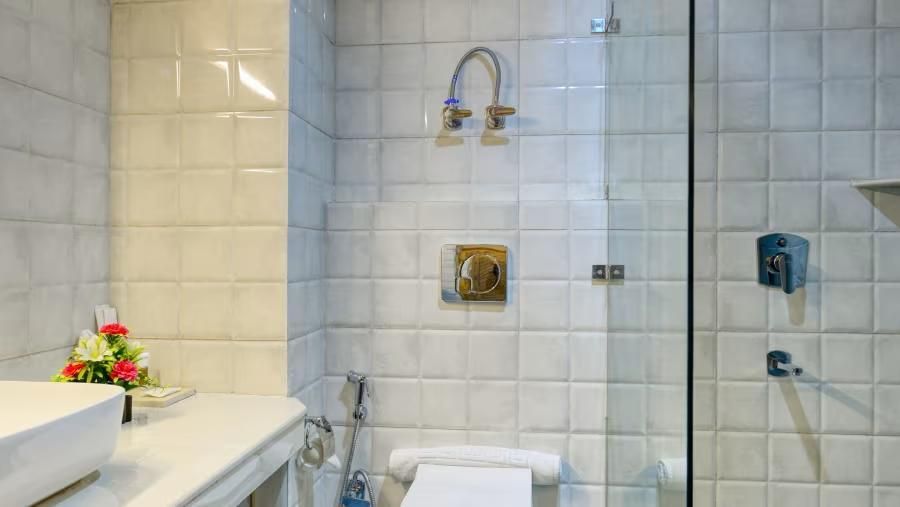 Clarks Inn Suites, Manali Deluxe Room with Balcony 3