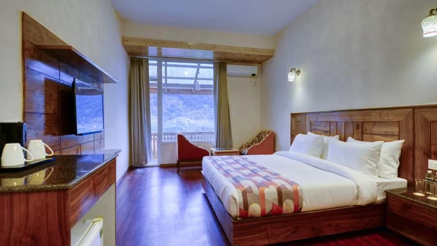 Deluxe Room with Balcony