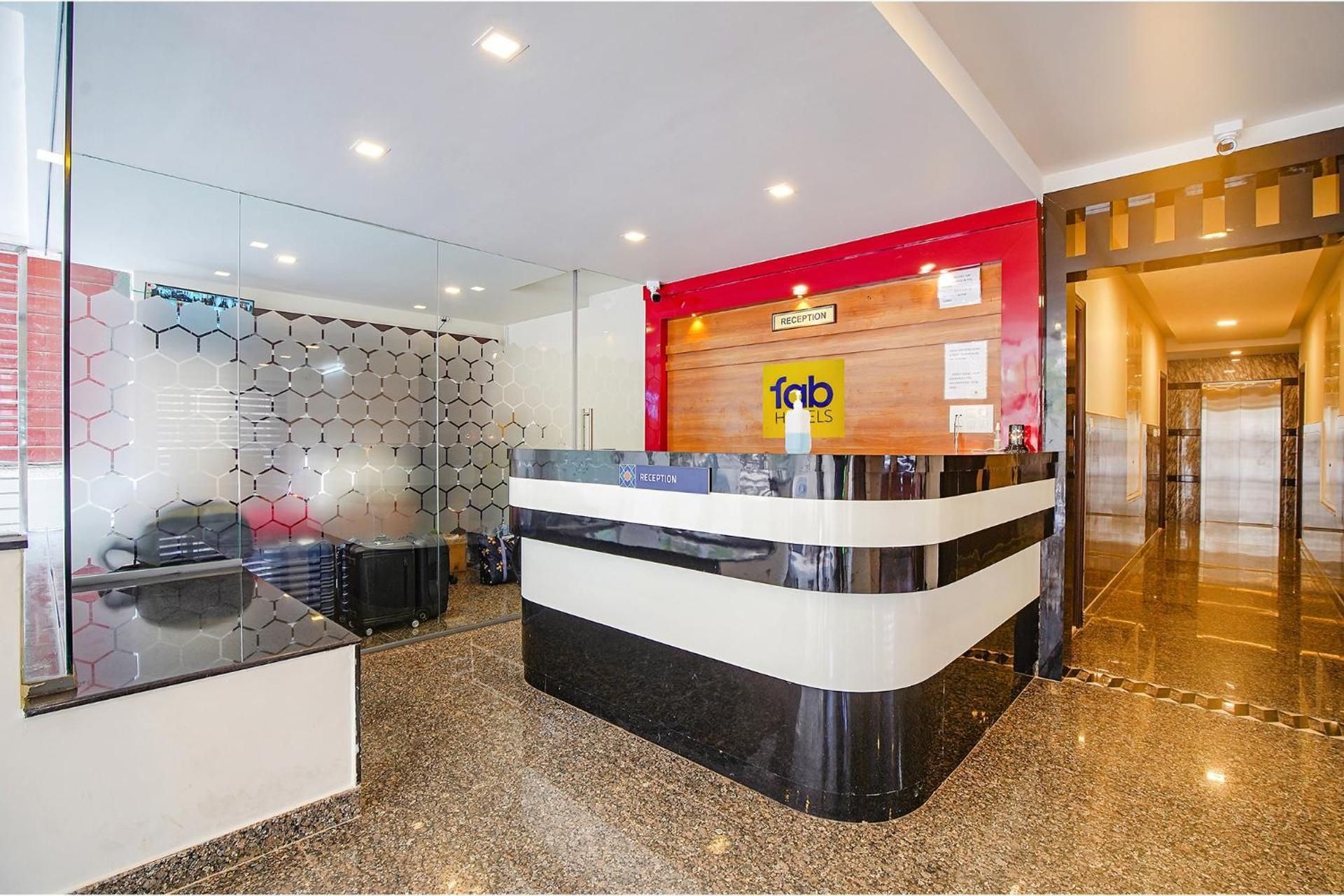 undefined FabHotel Greenwood Xpress Inn 3