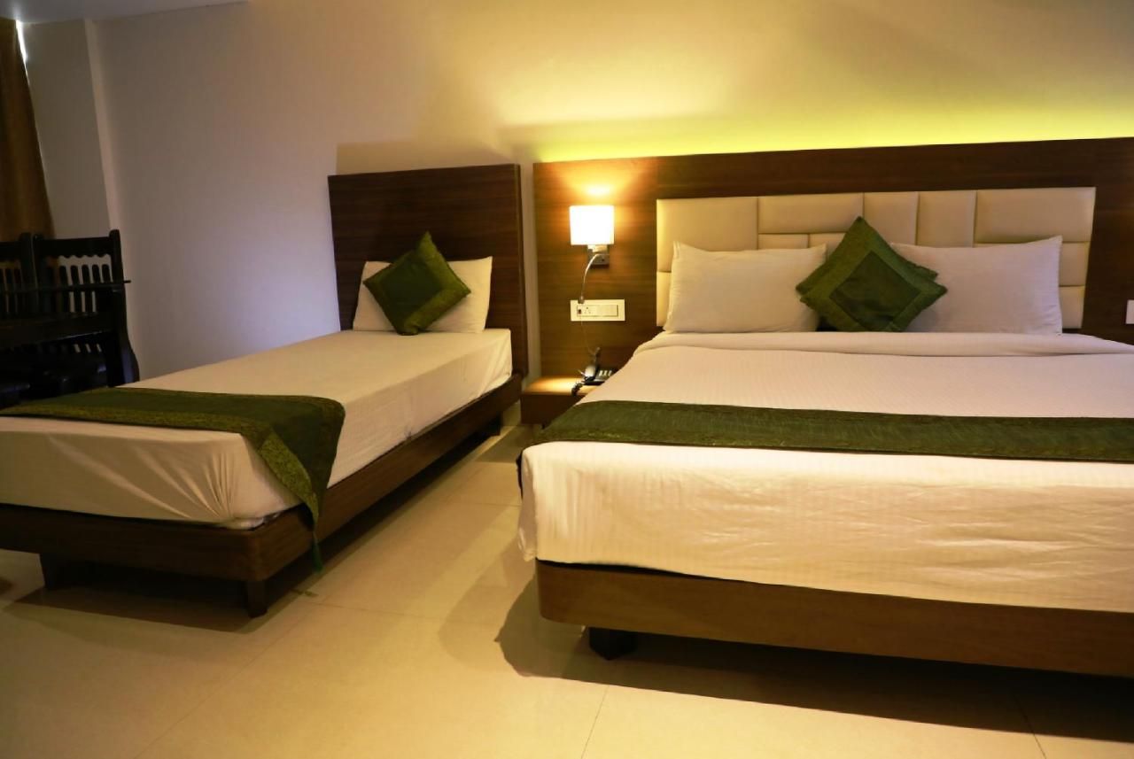 Oak Rooms ( Standard)