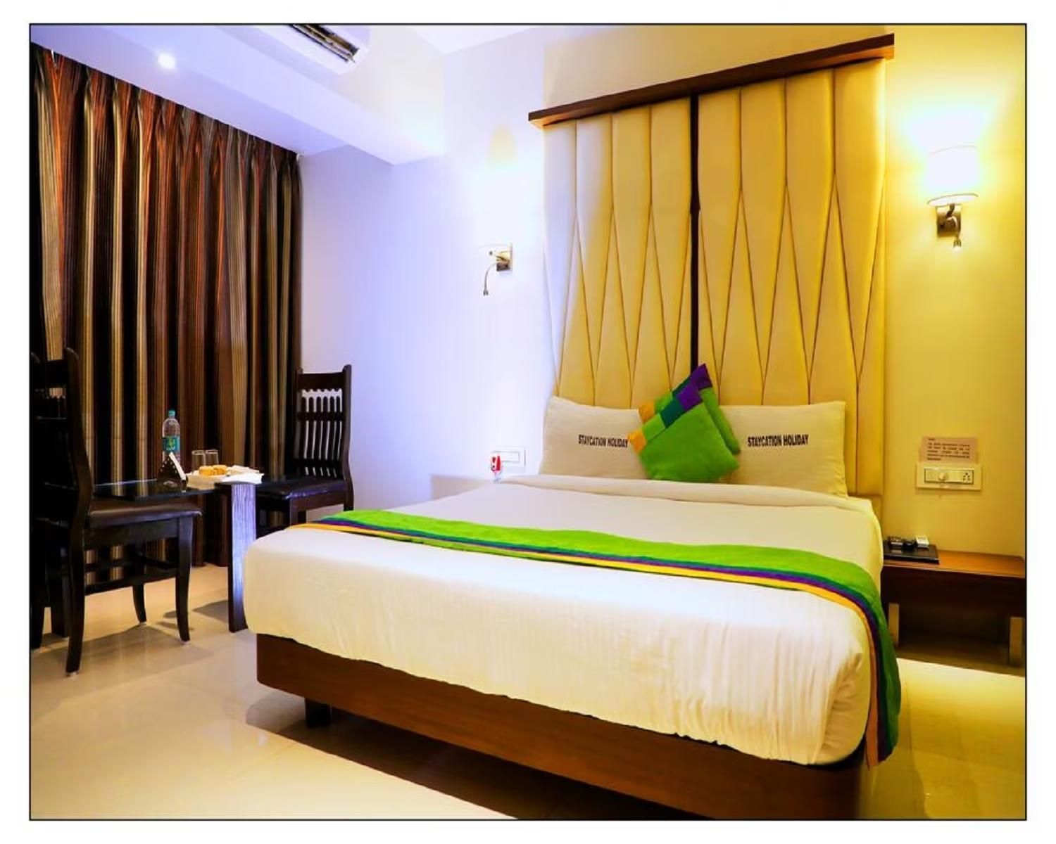 Oak Rooms ( Standard)