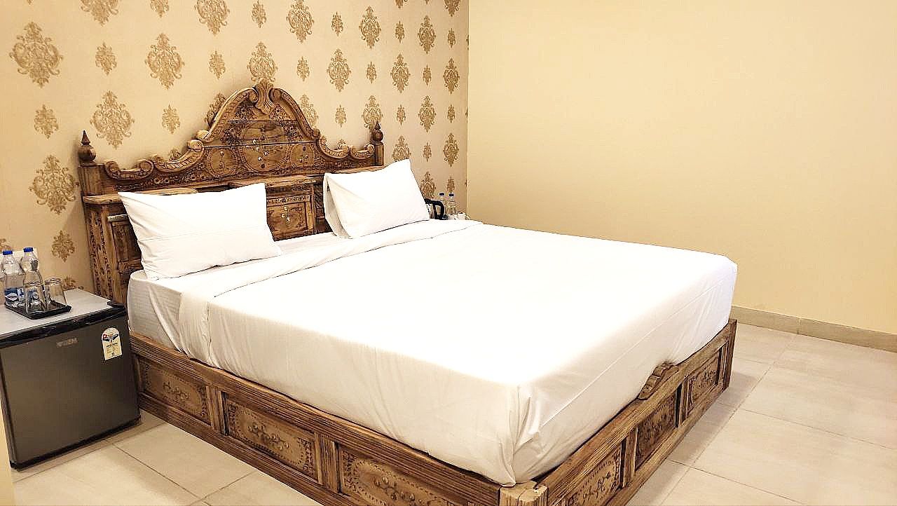 Kothi Lohagarh Deluxe Room  2