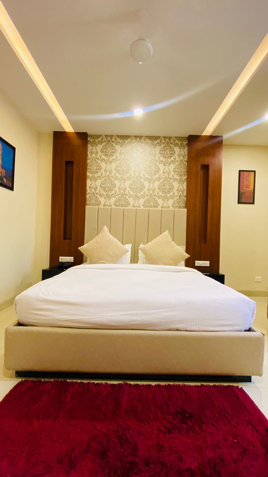 Amritam Palace Deluxe Room 3