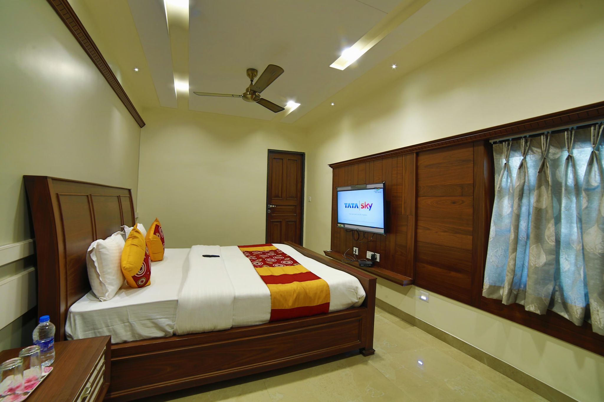 Super Deluxe AC Room