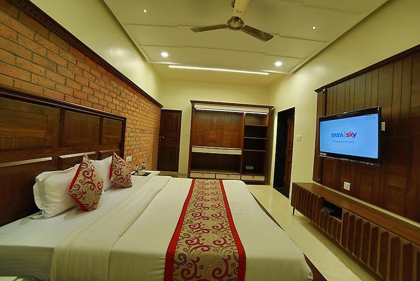 Super Deluxe AC Room