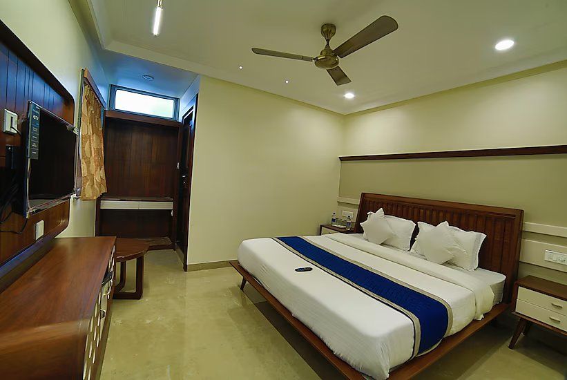 Super Deluxe AC Room