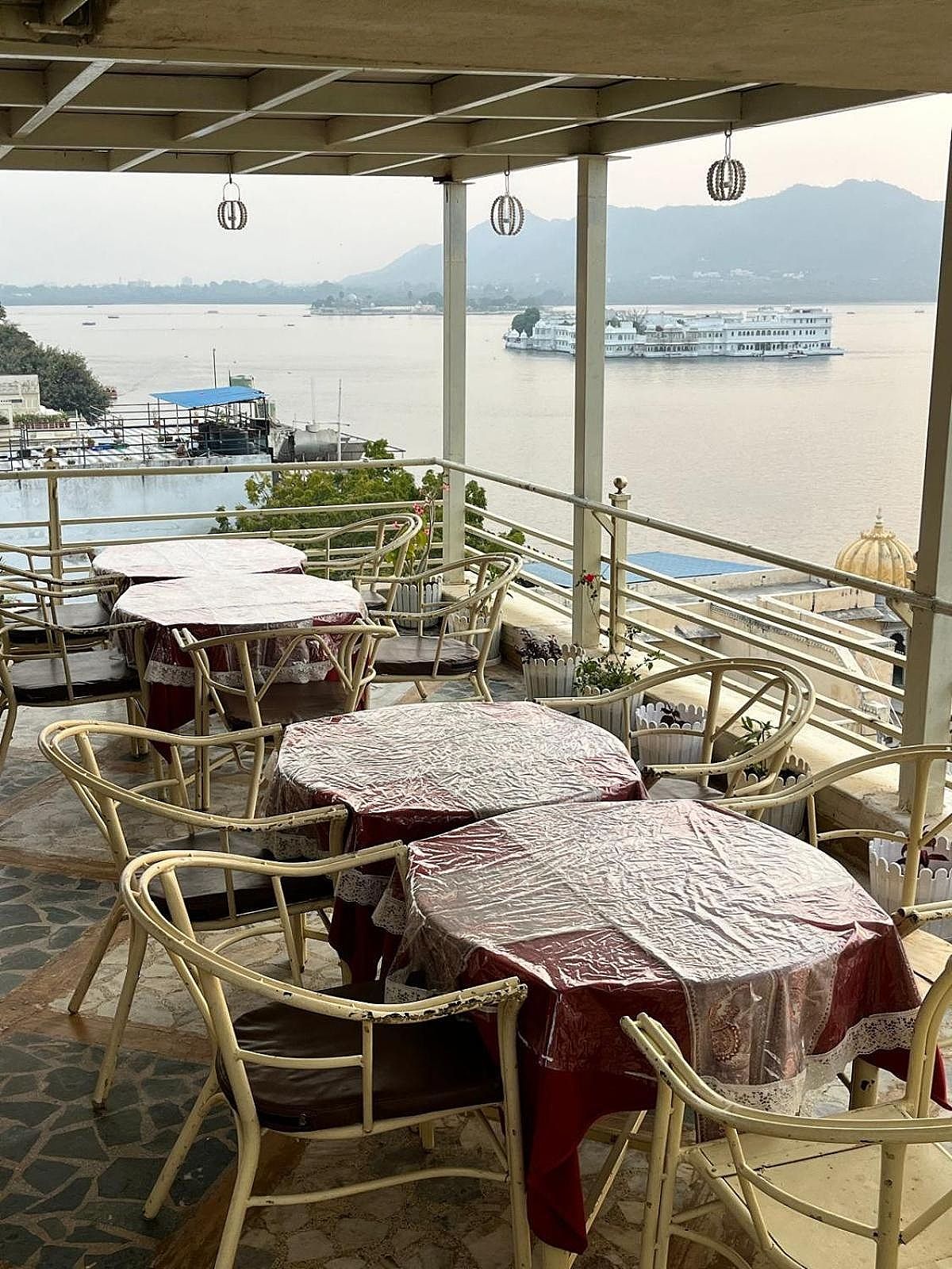 Hotel The Tiger at Lake Pichola- 20m from Gangaur Ghat (Lake Pichola)
