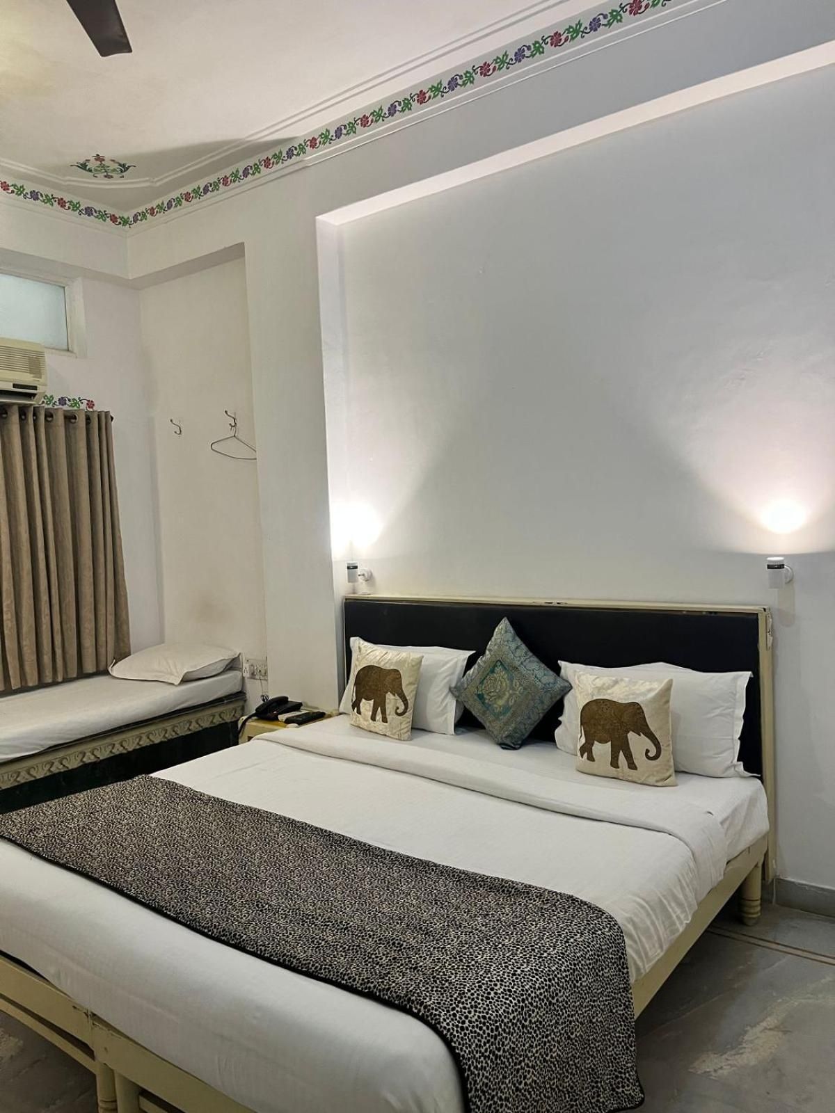 Deluxe Room (Double Or Twin)