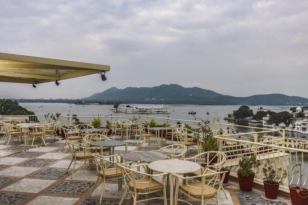 Hotel The Tiger at Lake Pichola- 20m from Gangaur Ghat (Lake Pichola)