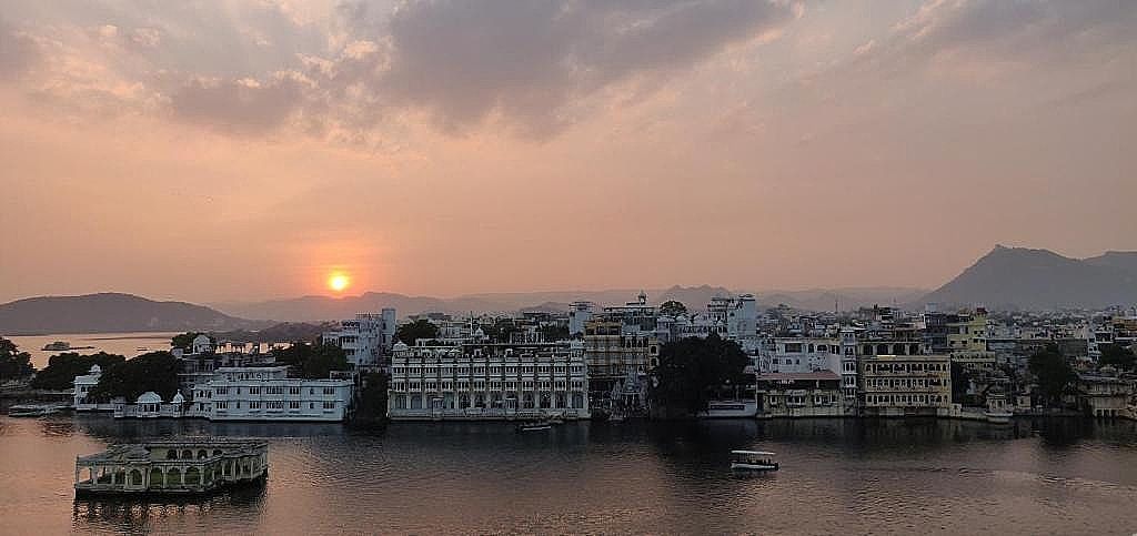 Hotel The Tiger at Lake Pichola- 20m from Gangaur Ghat (Lake Pichola)