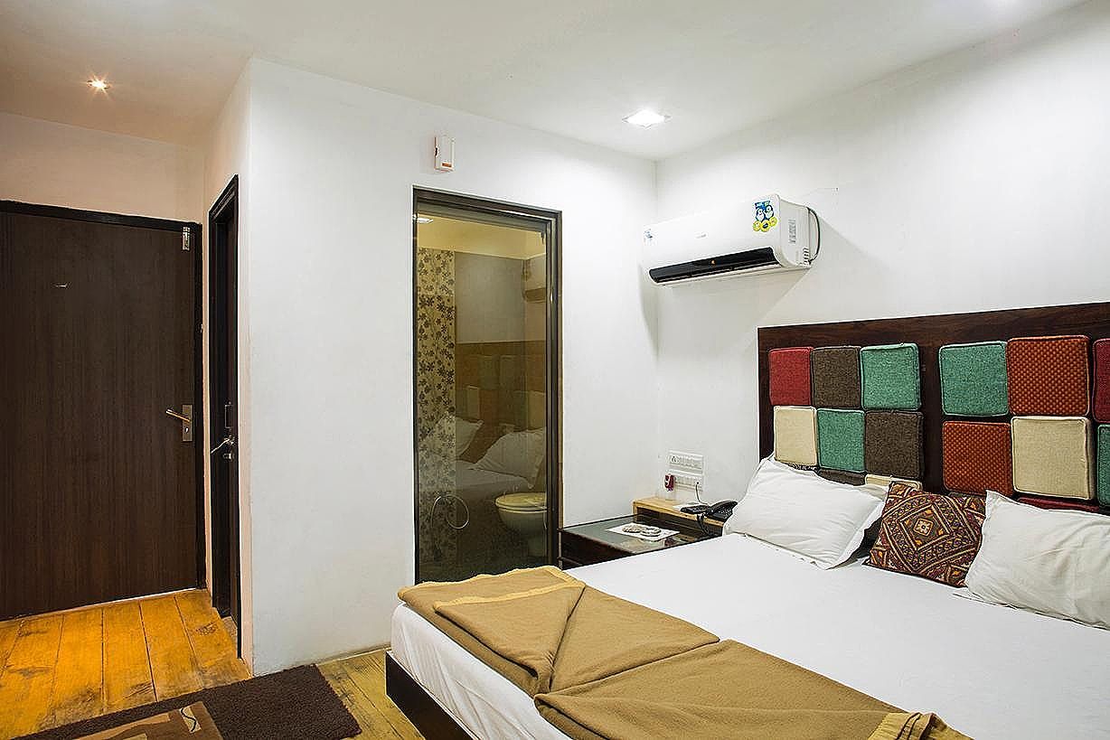 Hotel Vishala's - The Raj Kesar Regency Terrace Room