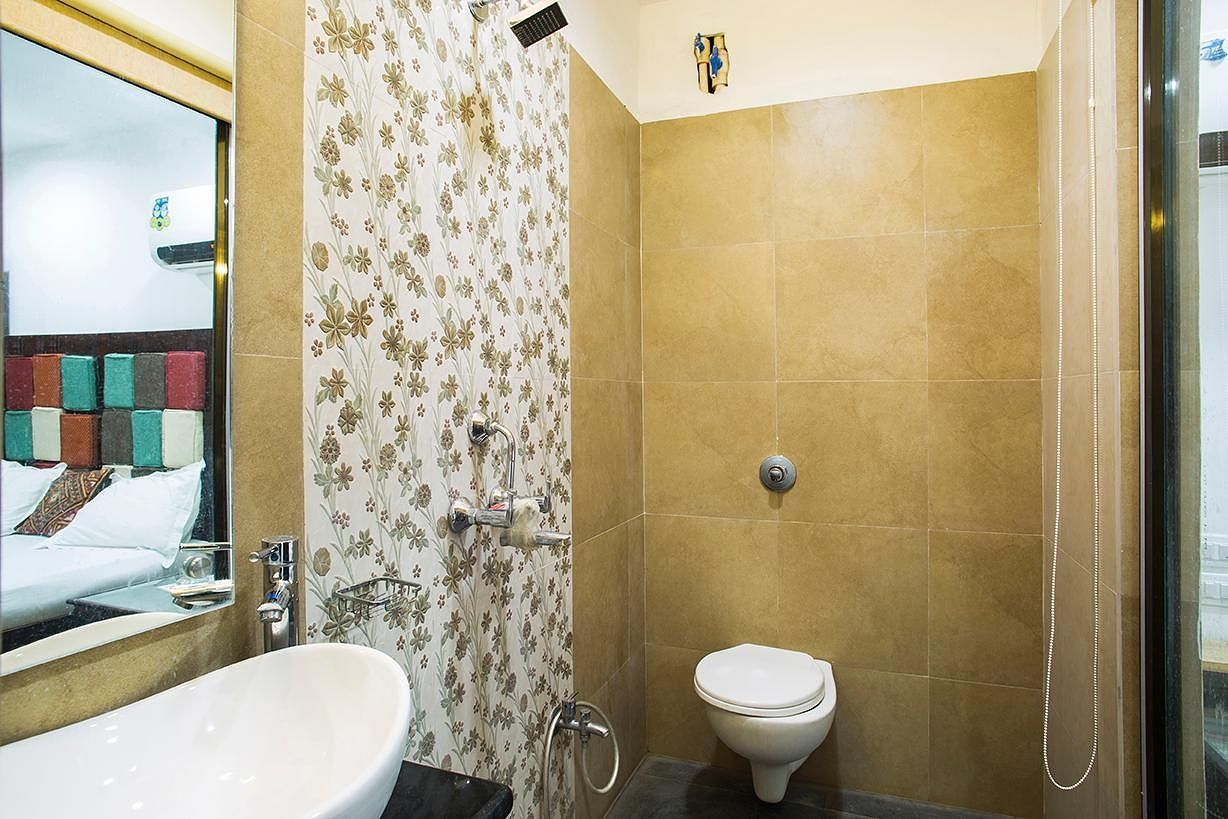 Hotel Vishala's - The Raj Kesar Regency Terrace Room 3