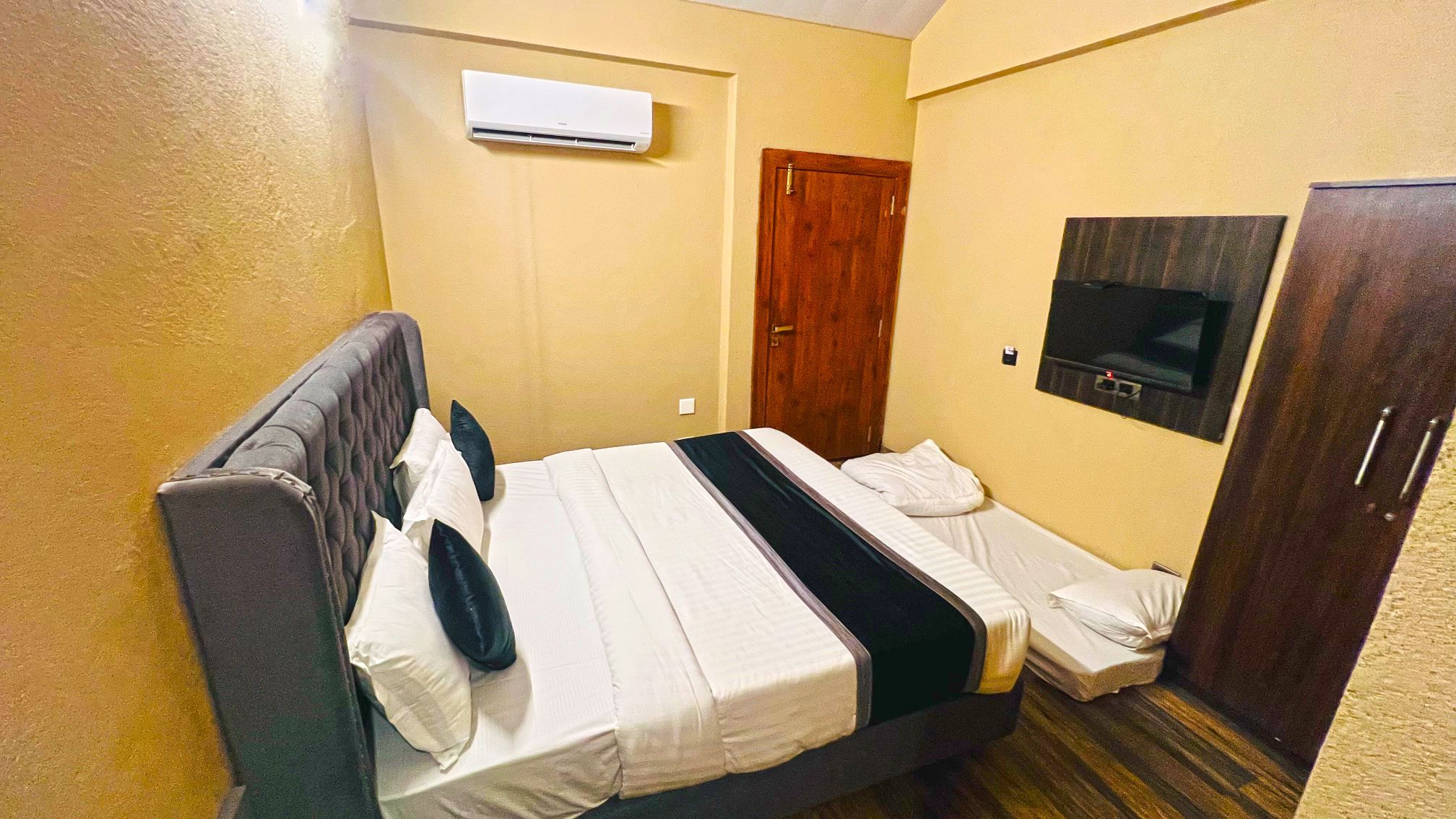 The Divine Hills Resort Udaipur Deluxe Room 9