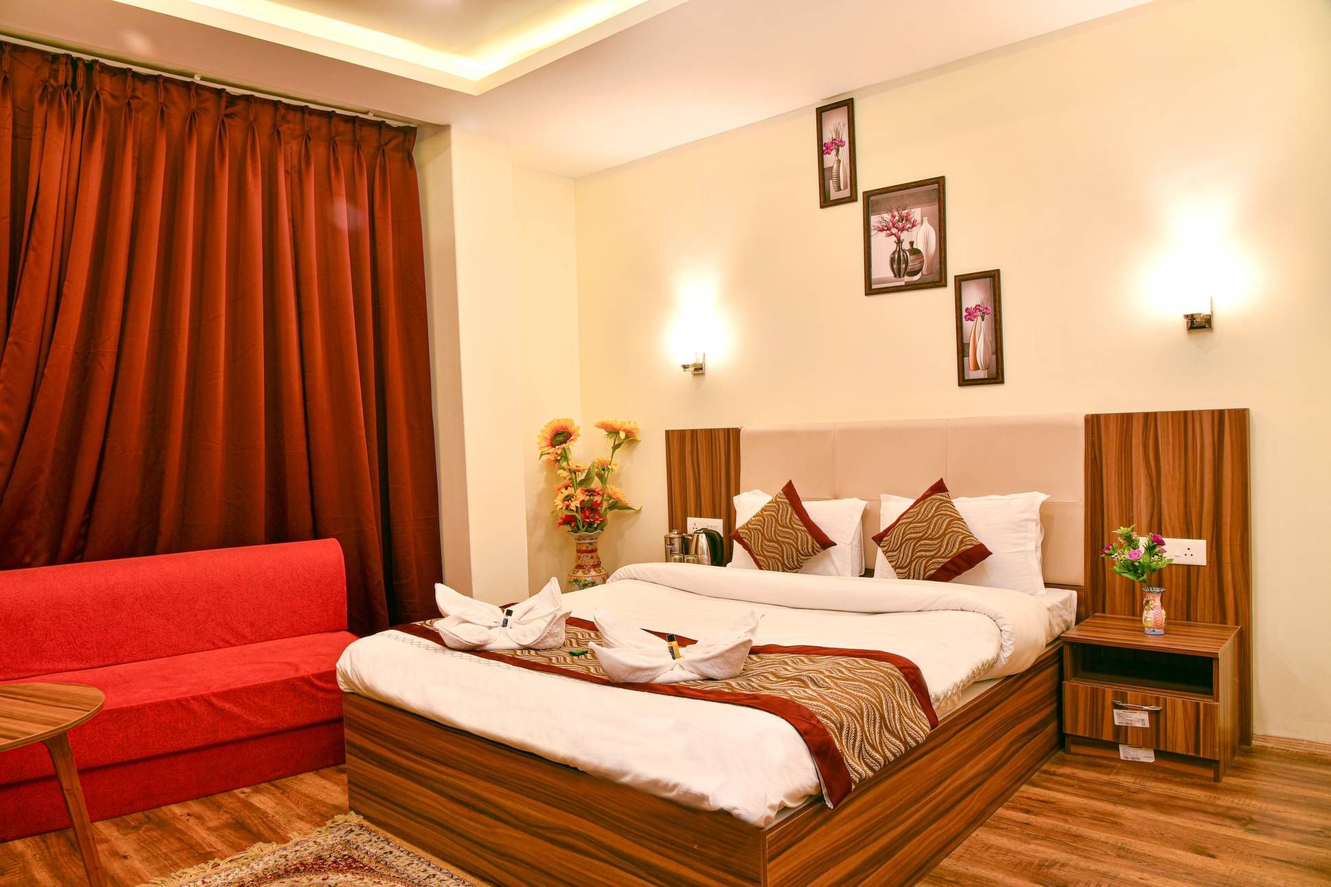 Kanchenjunga View with Balcony