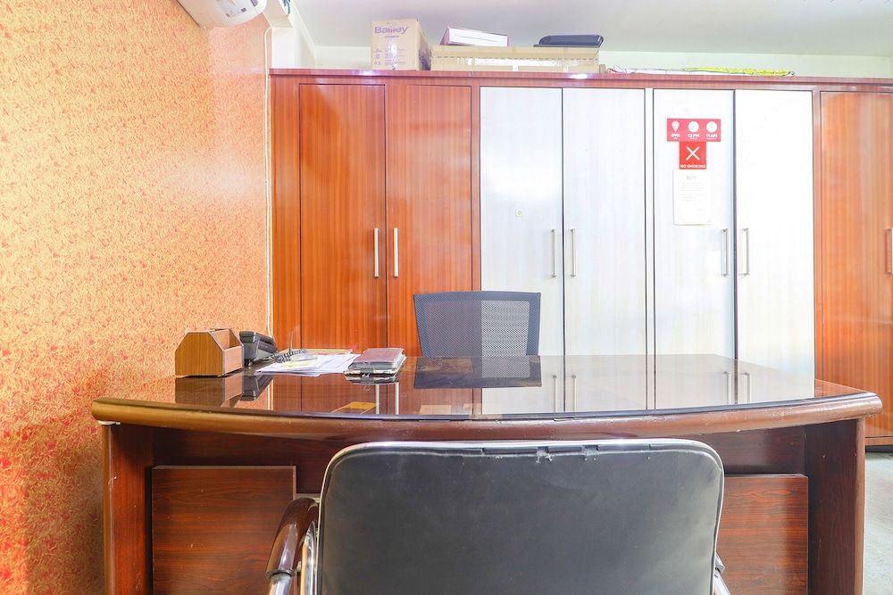 undefined FabHotel Golden Gate 2