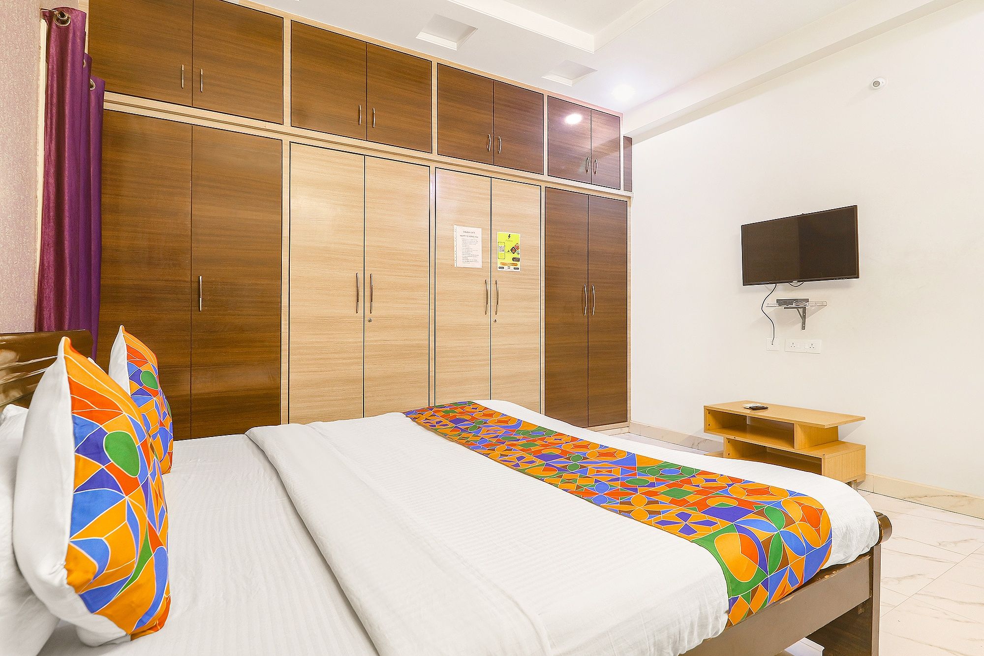 FabExpress Golden Gate Deluxe Room 14