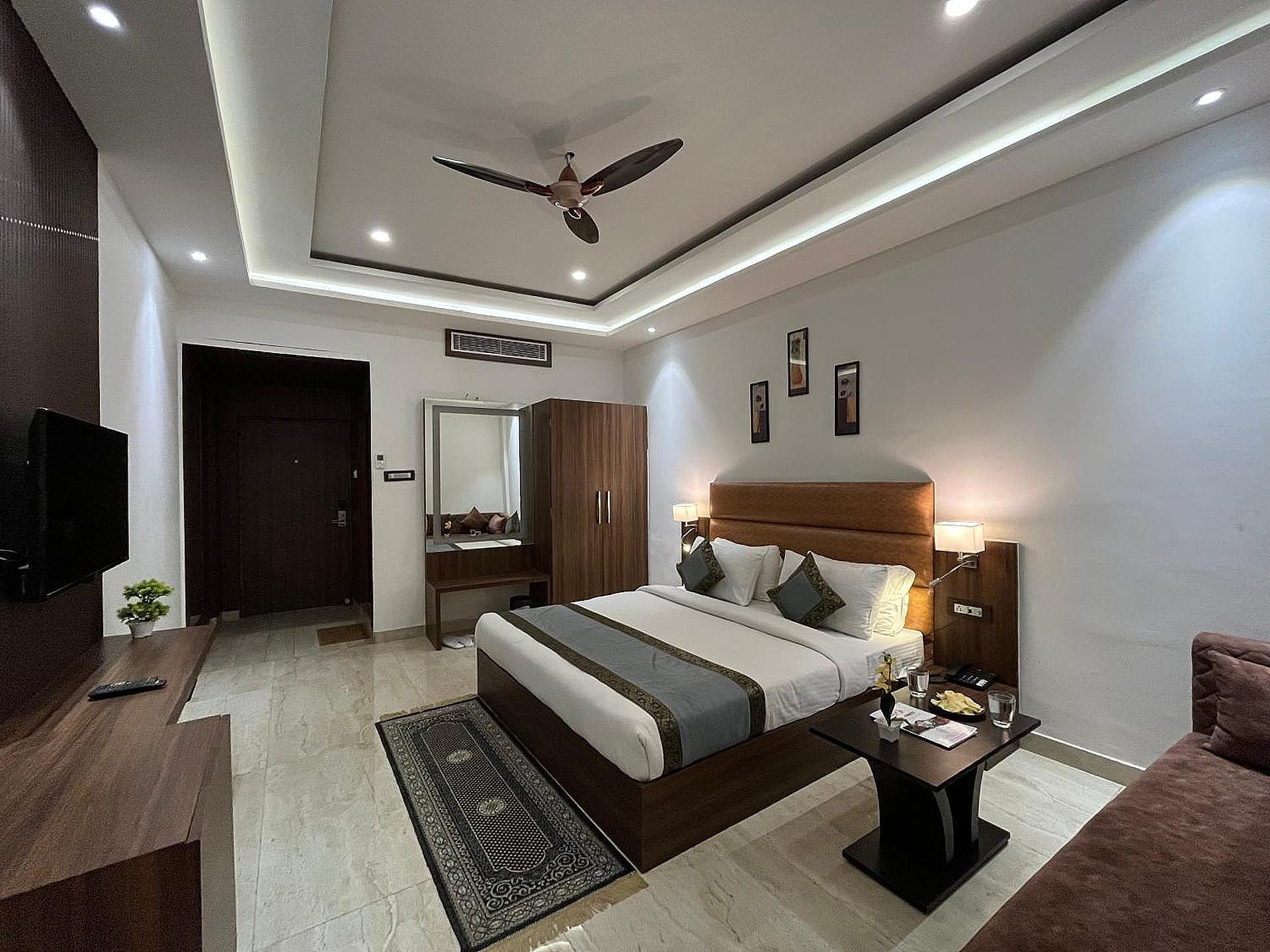 Superior King Room
