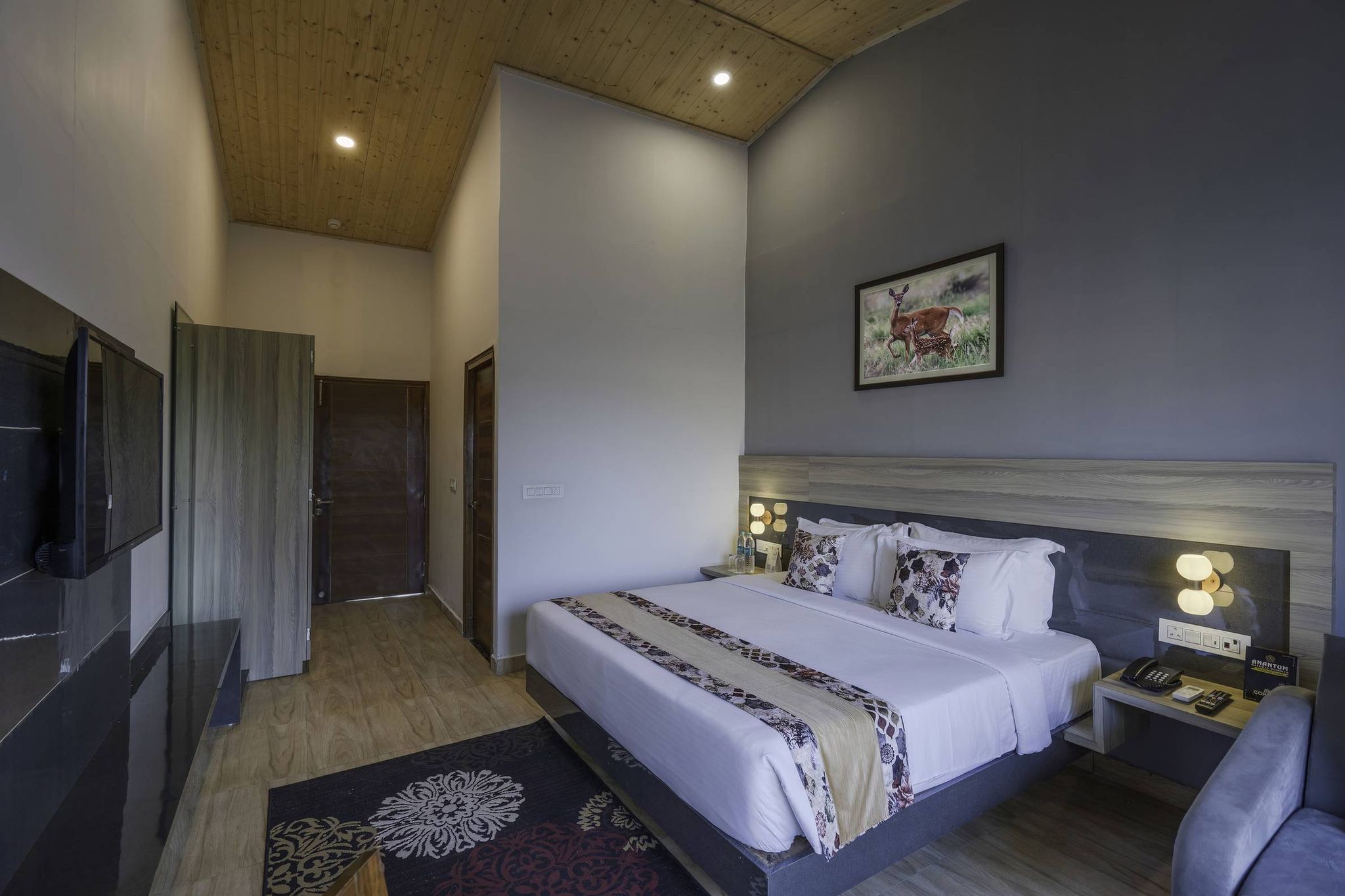 Anantum Gateway Resorts Deluxe Room 3