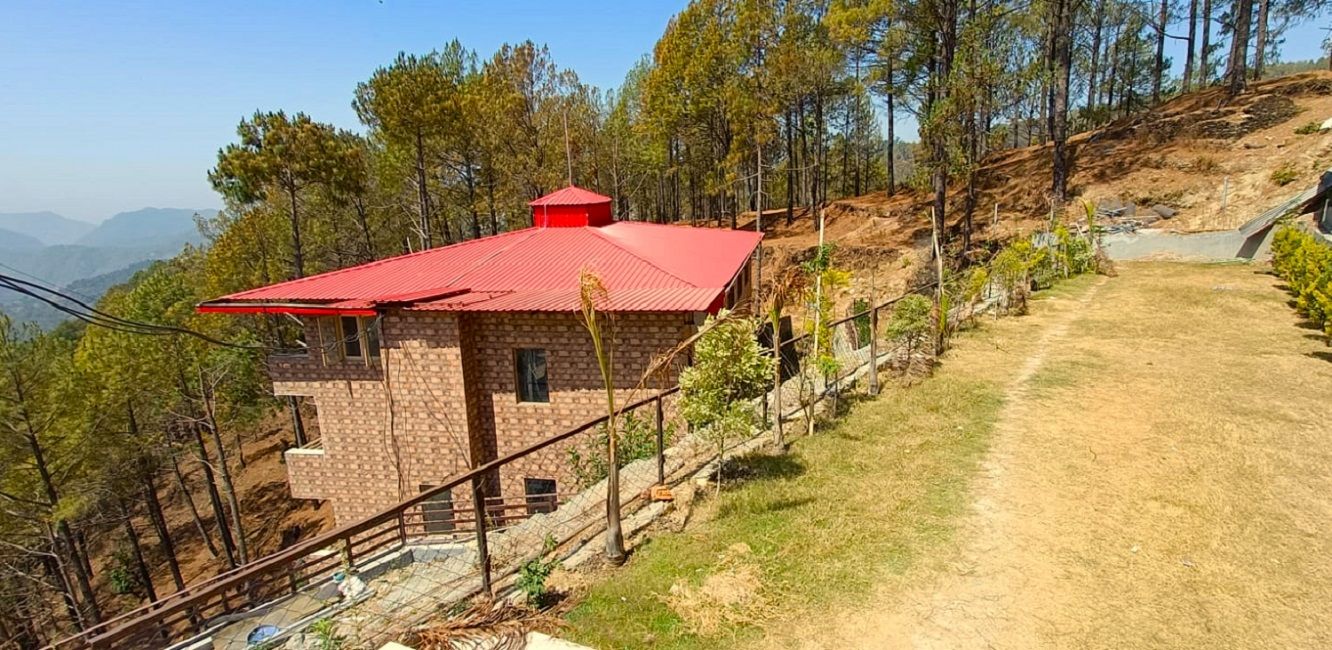 undefined Red Roof Resort 7