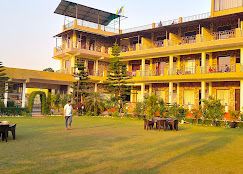 undefined Dee Fellow 6