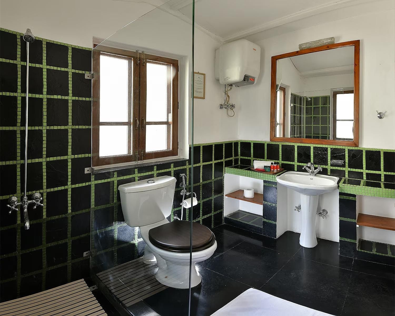 Neemranas Glasshouse on the Ganges Hideaway Machaan View rooms- Block III 4