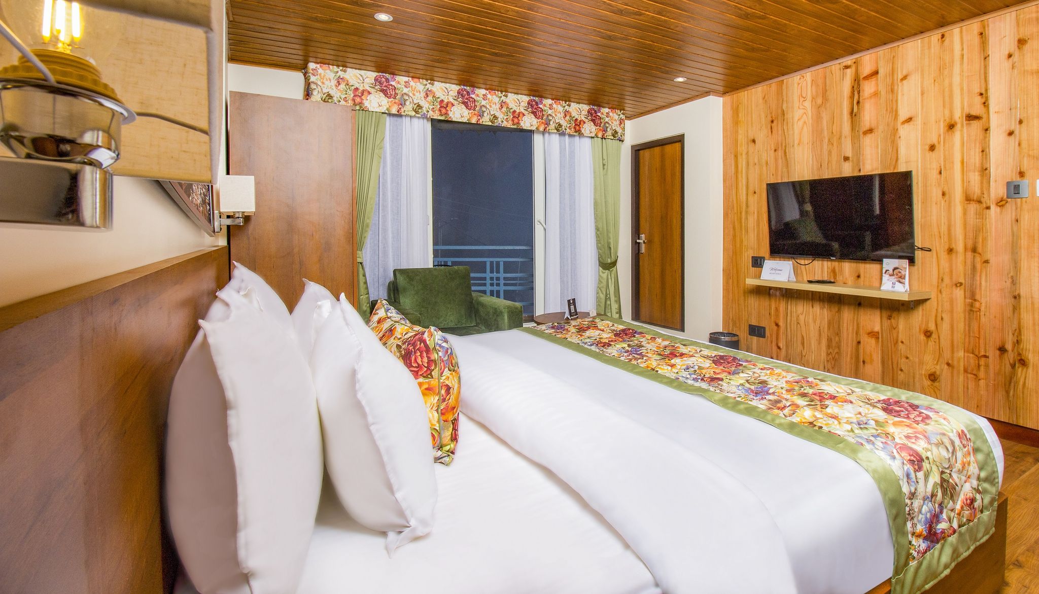 Suite Room with Private Balcony