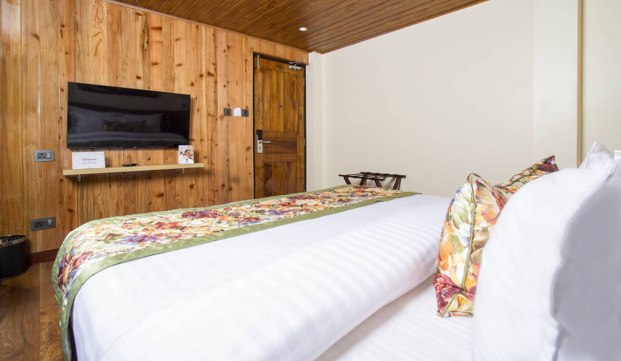 Suite Room with Private Balcony