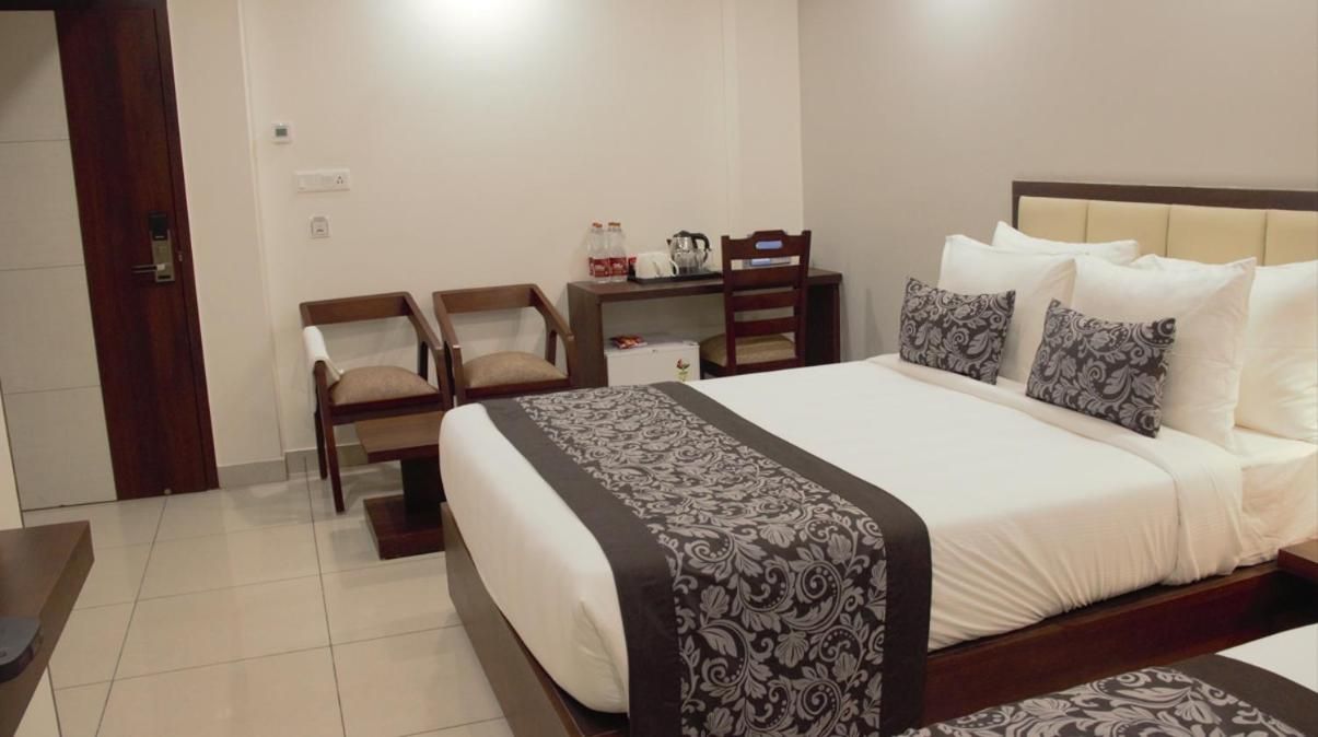 Pride Biznotel Canopus, Digha Deluxe King