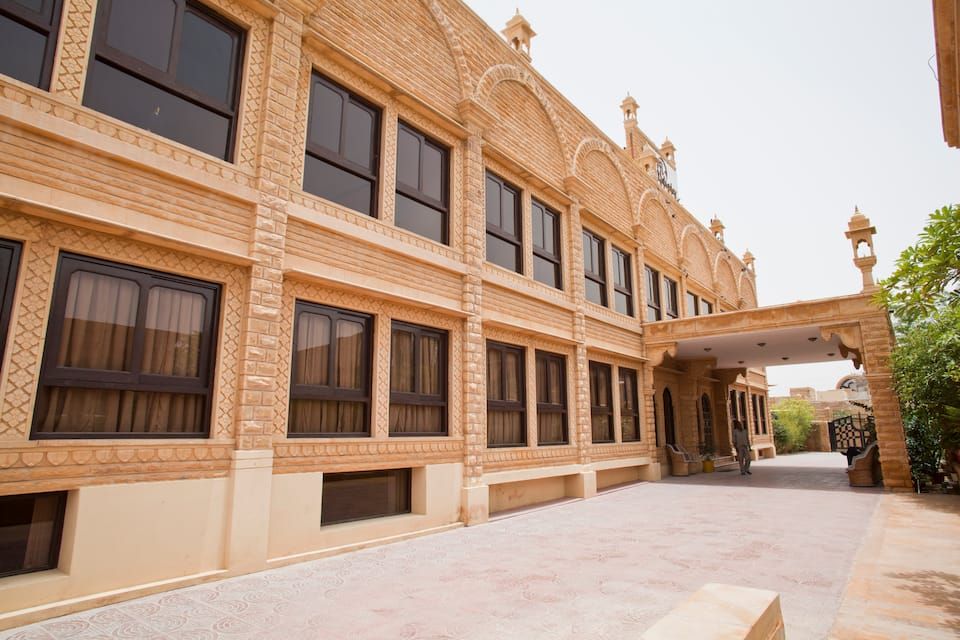 Mahadev Palace facade