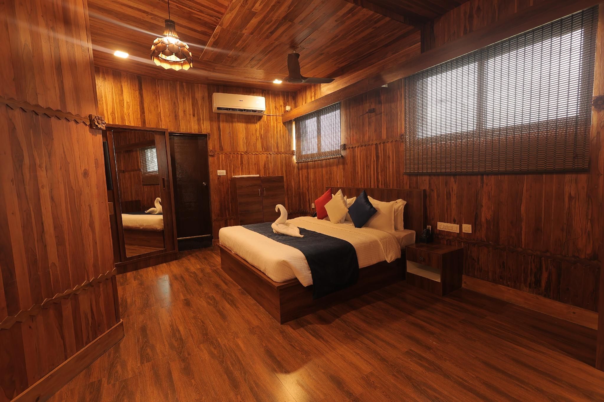 Premium Wooden Deluxe