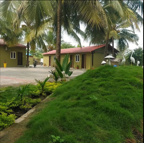 Royal Castle Farm Stay Resort
