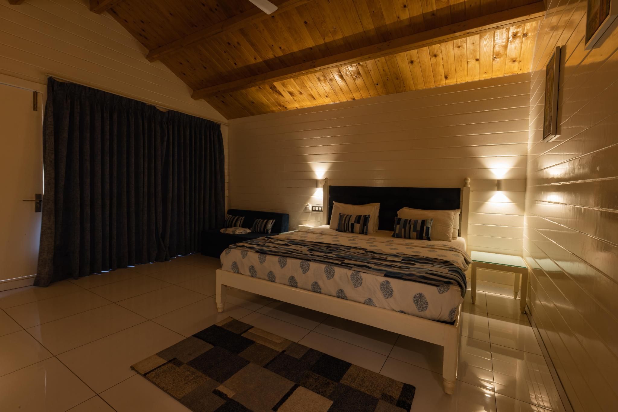 Superior Cottage