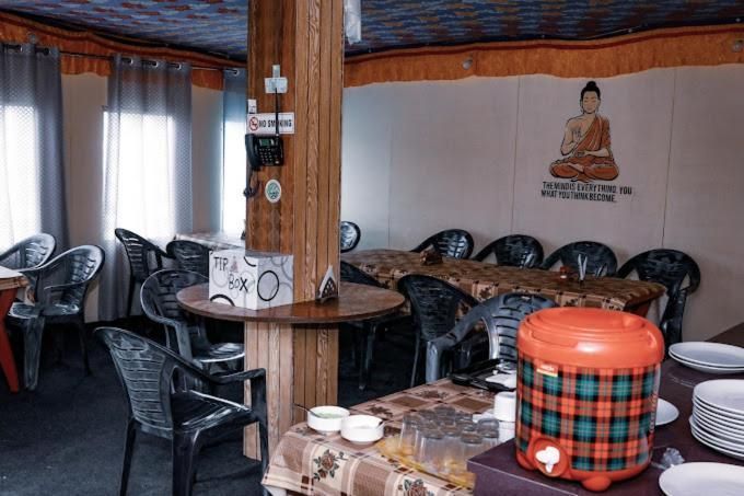 Food & Dining