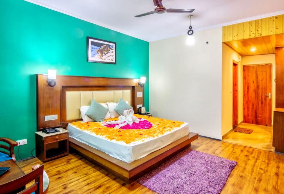 Hotel Grand Oasis Executive Room With Balcony 2