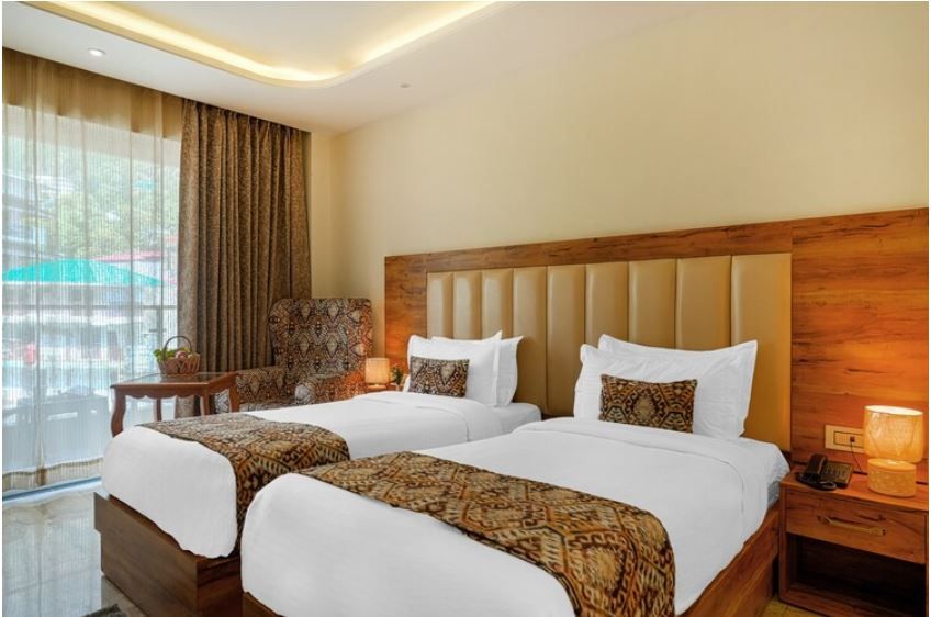 Twin Room with Balcony (Mountain View)