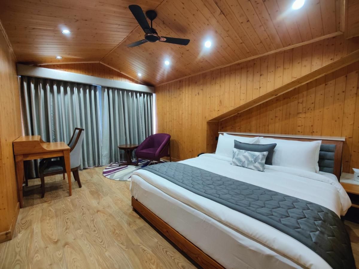 Kaithal Resort - Kasauli Premium Rooms With Garden View