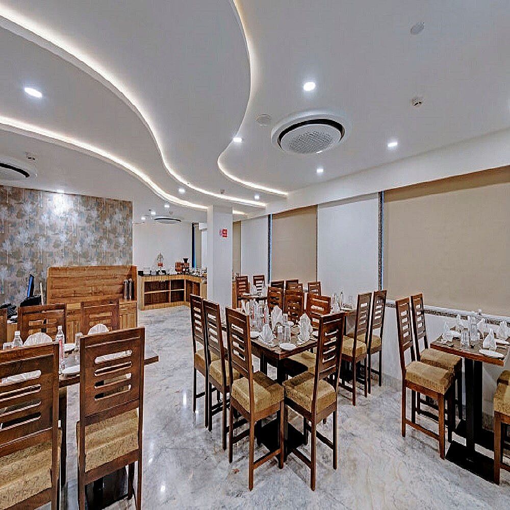 Food & Dining
