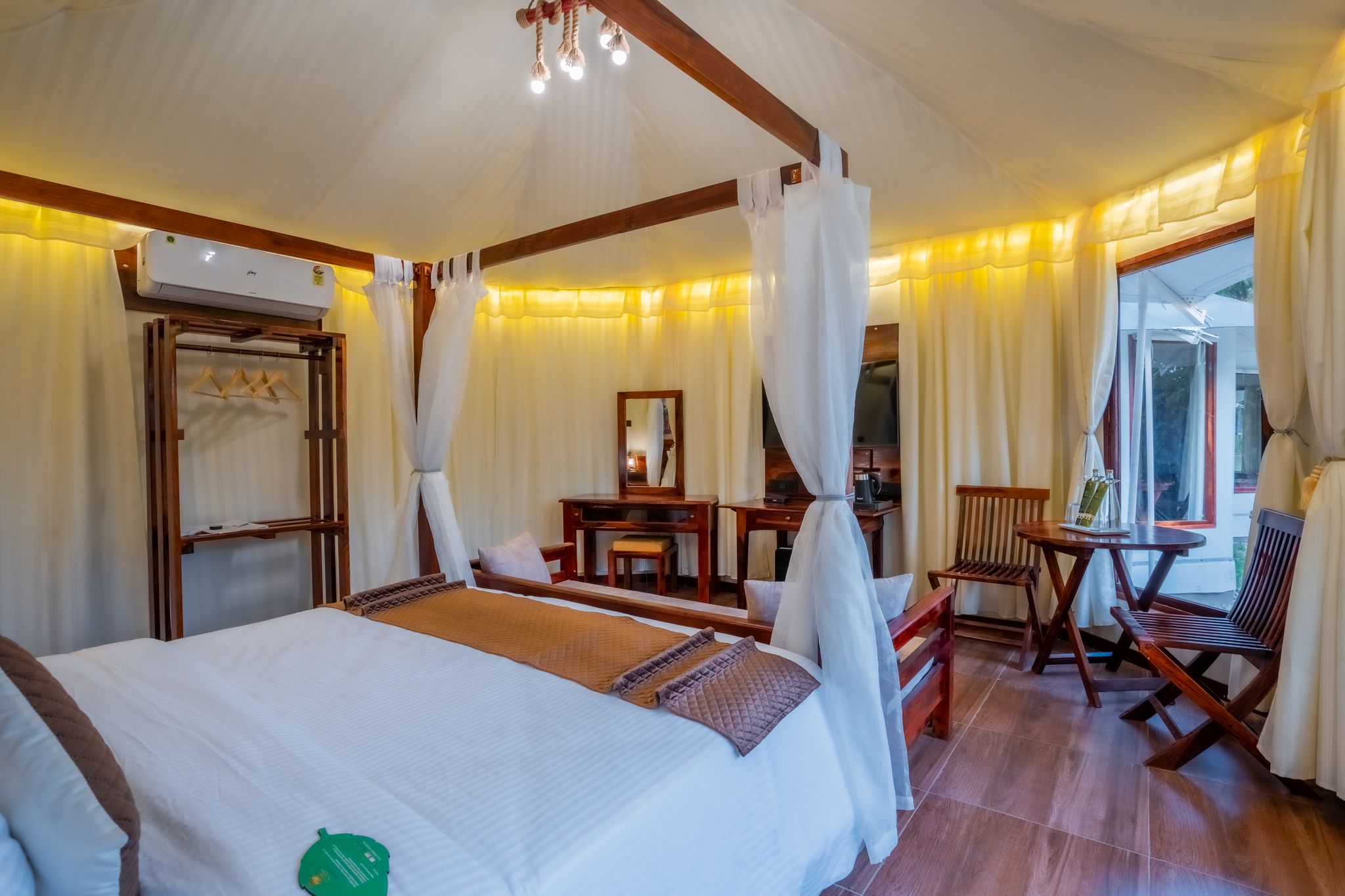 Paradise Villa ( Tent)