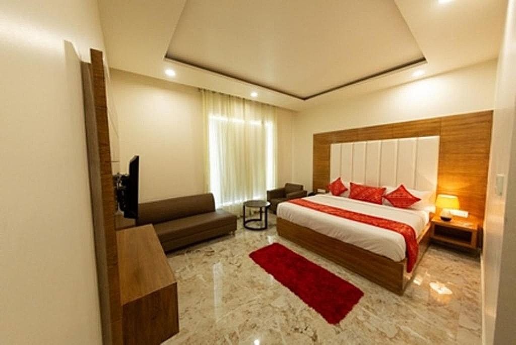 Deluxe Room City View 