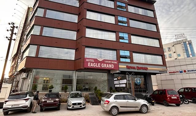 undefined Hotel Eagle Grand 4