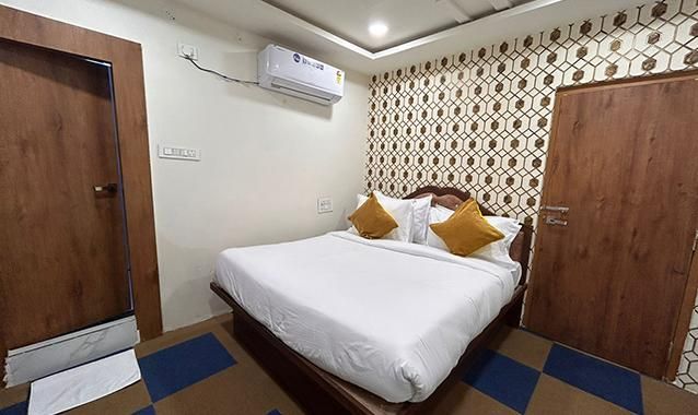 Hotel Eagle Grand Executive Room 5