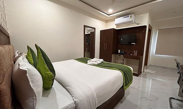 Hotel Eagle Grand Executive Room 4