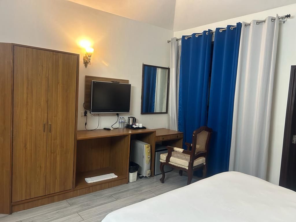 Tivoli Heritage Palace Standard Room 2