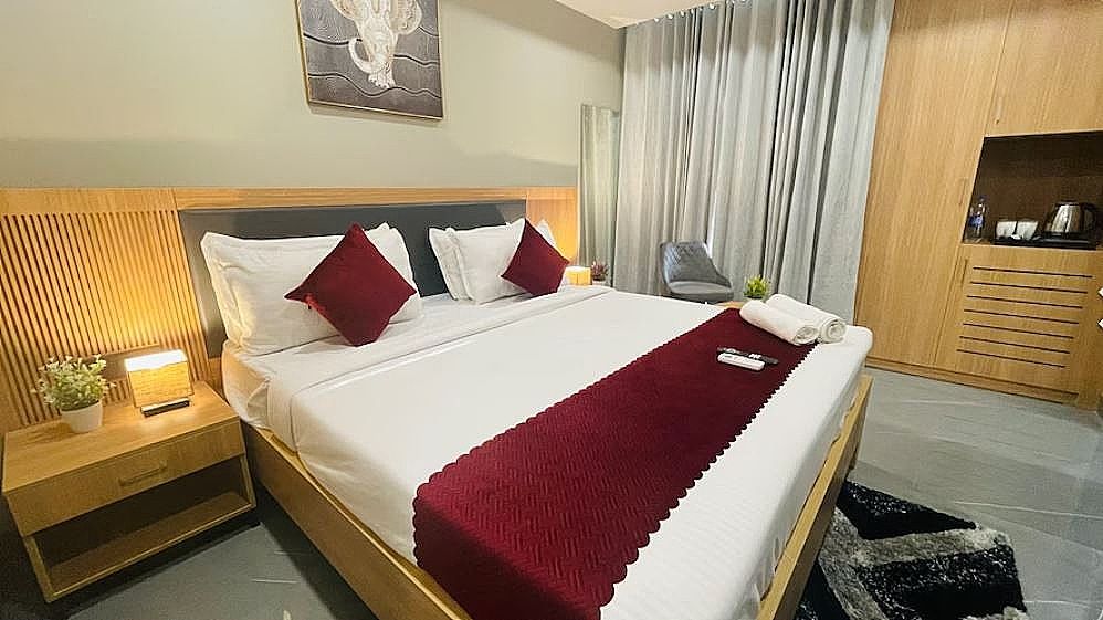 Saltstayz Select - Golf Course Road & Sector 57 Day Use Room, Stay is valid for 6 hours between 1000 Hrs to 1700 Hrs 4