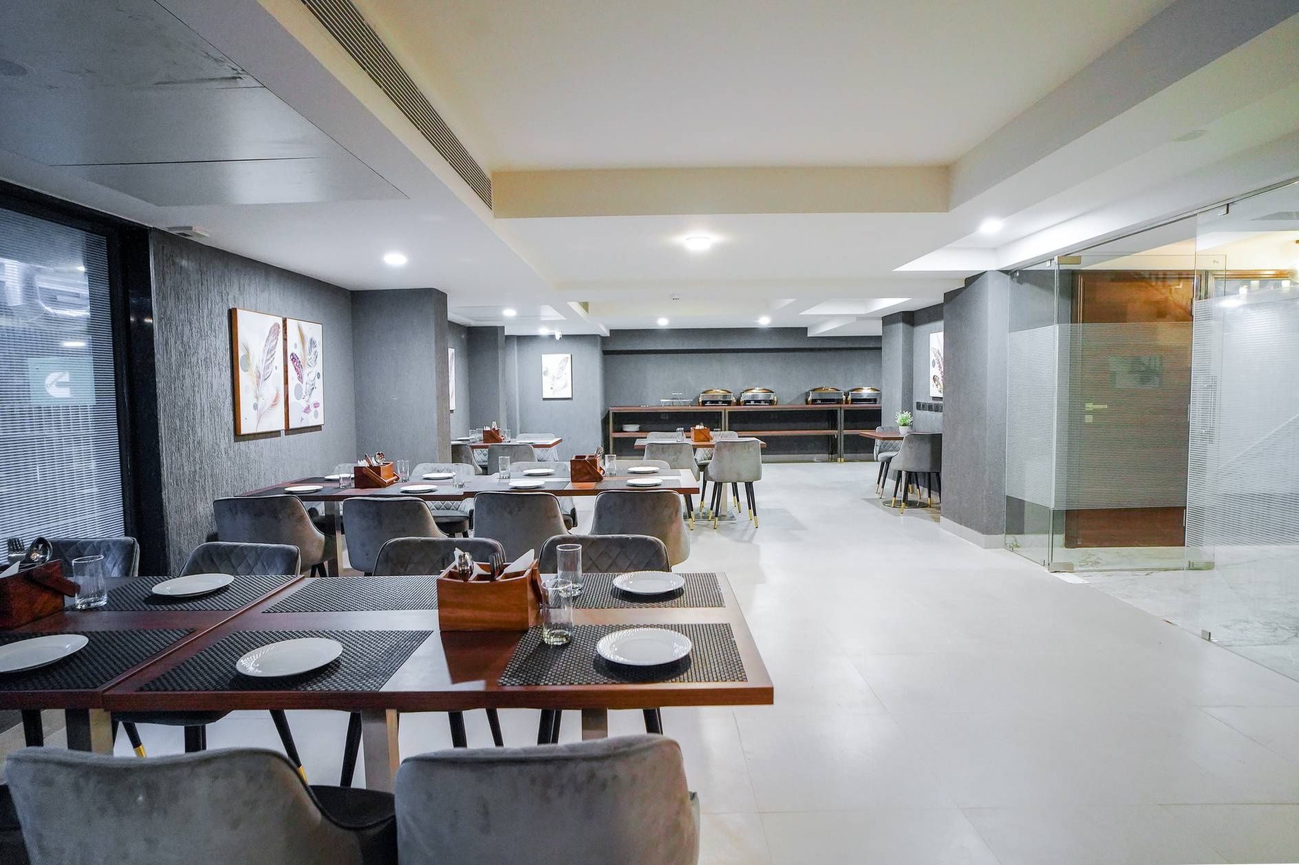 Food & Dining