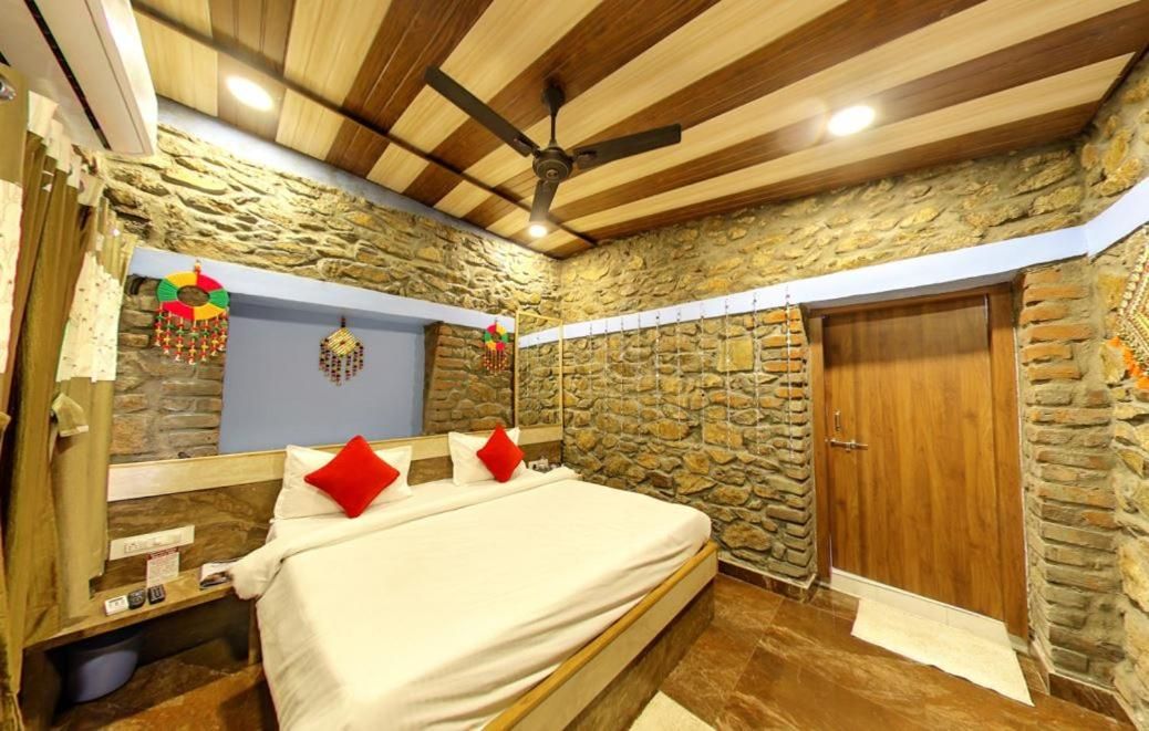 KAUSHAL HILLTOP RESORT and VILLA