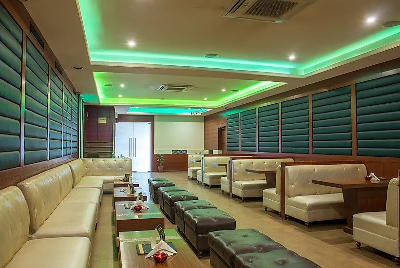 Food & Dining