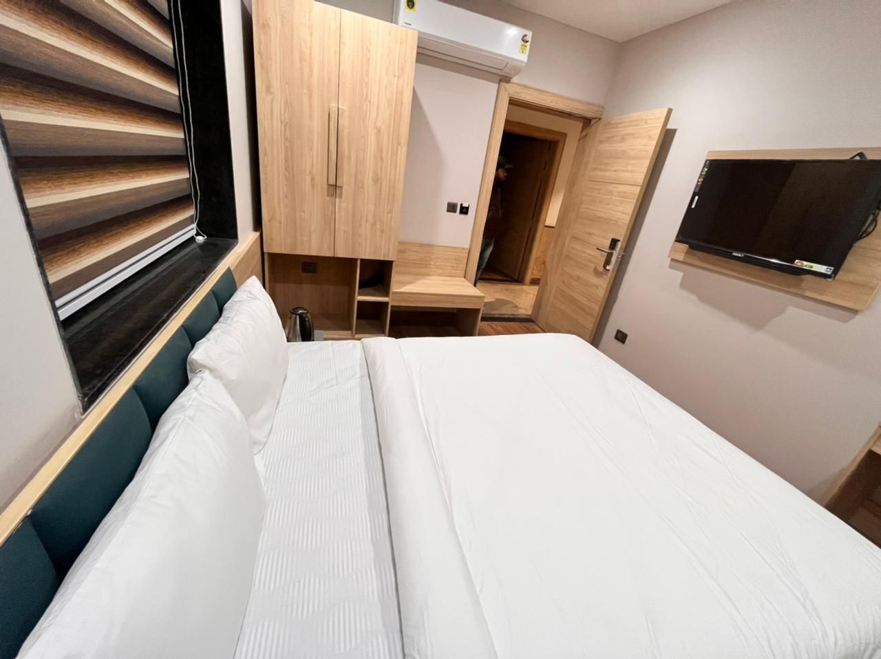 The Hoften DiVi Hotel Aradhya Inn SUPER DELUXE ROOM 3